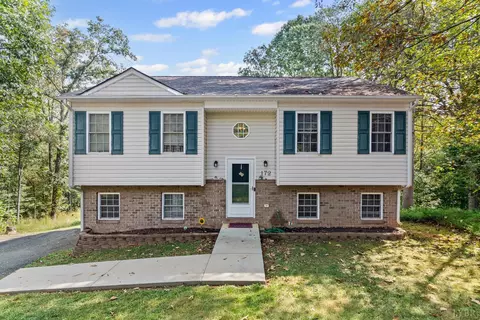 172 Cedar Ridge Dr, Madison Heights, VA 24572