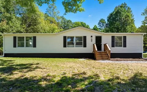 792 Loop Rd, Keeling, VA 24566