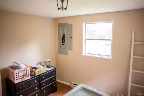 Bedroom - 272 Eagle Rd, Amherst, VA 24521 photo 5 of 6
