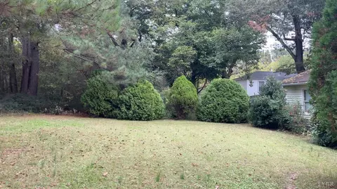 Exterior - 308 Randolph St, Phenix, VA 23959 photo 6 of 12