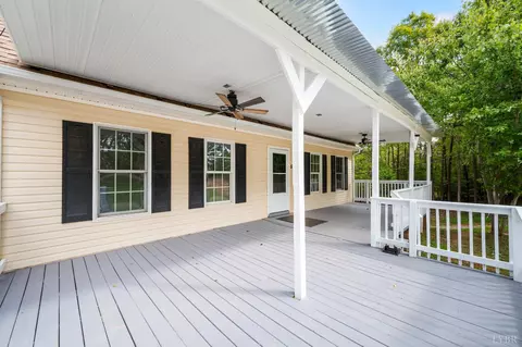 5211 Covered Bridge Rd, Gladys, VA 24554 photo 3