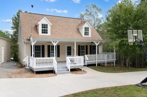 5211 Covered Bridge Rd, Gladys, VA 24554 photo 2