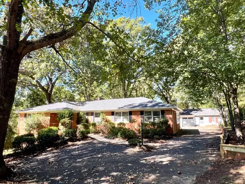 103 Cedar St, Madison Heights, VA 24572