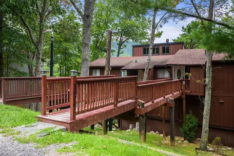 3076 Kidd Ct, Mcgaheysville, VA 22840