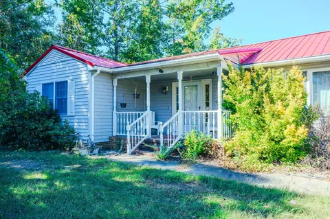 12232 Farmville Rd, Meherrin, VA 23954