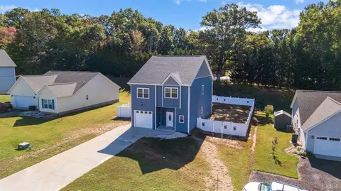 151 Stratford Pl, Madison Heights, VA 24572