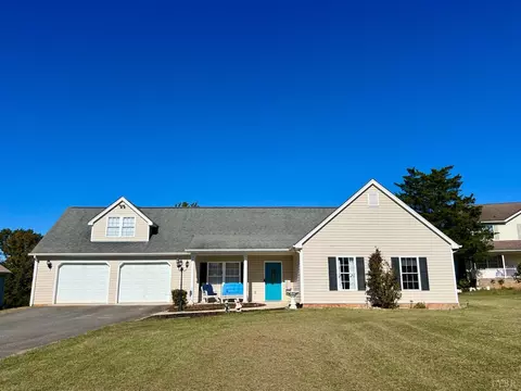 172 Stoney Creek Dr, Madison Heights, VA 24572