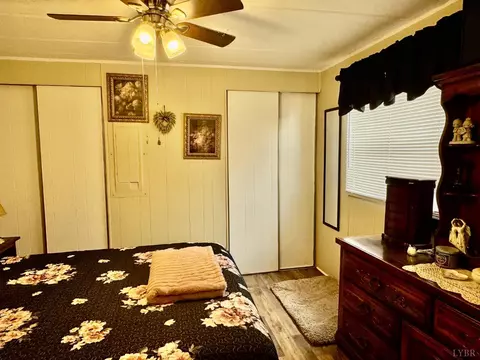 Bedroom - 6223 Joppa Mill Rd, Moneta, VA 24121 photo 7 of 8