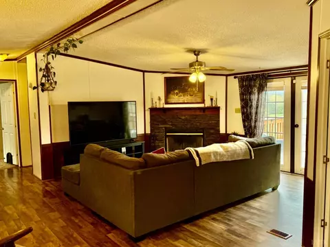 Living - 6223 Joppa Mill Rd, Moneta, VA 24121 photo 1 of 6