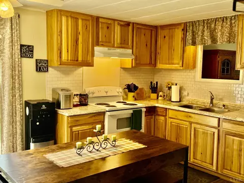 Kitchen - 6223 Joppa Mill Rd, Moneta, VA 24121 photo 1 of 2