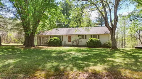 1091 Acorn Rd, Nathalie, VA 24577