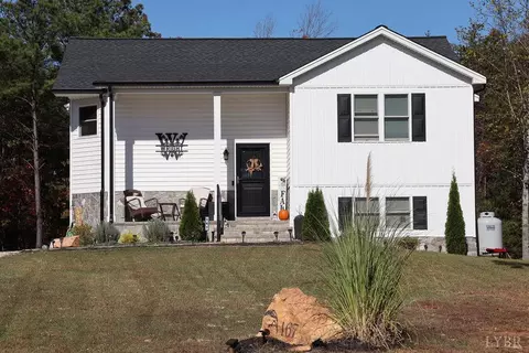 167 Mansfield Dr, Madison Heights, VA 24572