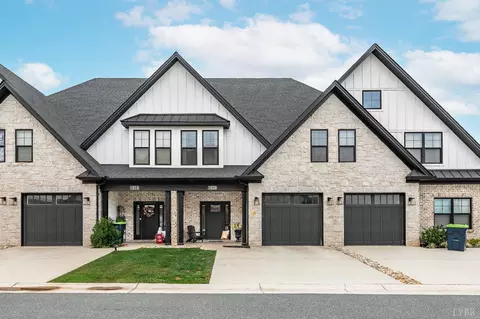 1020 Easton Ct, Forest, VA 24551