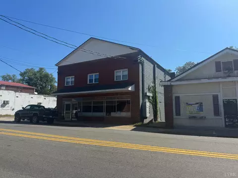201 S Main St, Gretna, VA 24557