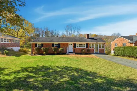 4720 Oakdale Dr, Lynchburg, VA 24502