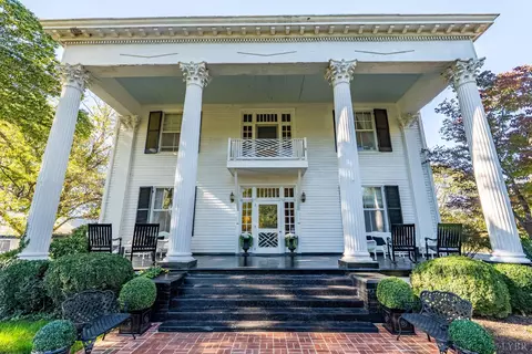 116 Winridge Dr, Madison Heights, VA 24572