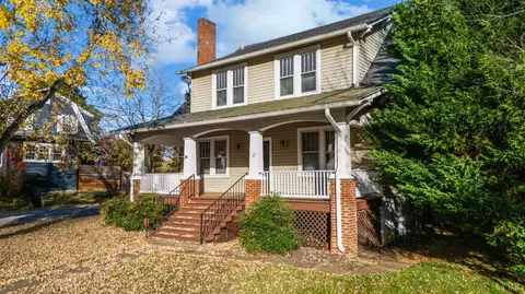 17 W Princeton Cir, Lynchburg, VA 24503