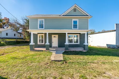 204 Rogers Dr, Madison Heights, VA 24572