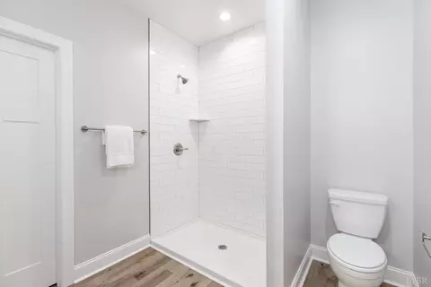 Bath - 282 Pebble Rd, Rustburg, VA 24588 photo 3 of 6