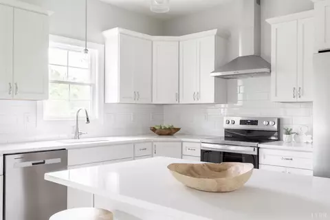 Kitchen - 282 Pebble Rd, Rustburg, VA 24588 photo 6 of 11
