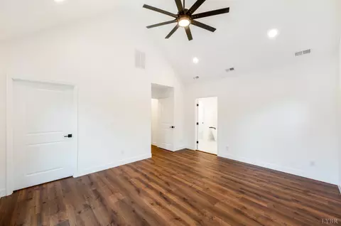 Bedroom - 11286 Leesville Rd, Evington, VA 24550 photo 2 of 8