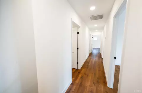Entry Way - 11286 Leesville Rd, Evington, VA 24550 photo 8 of 11