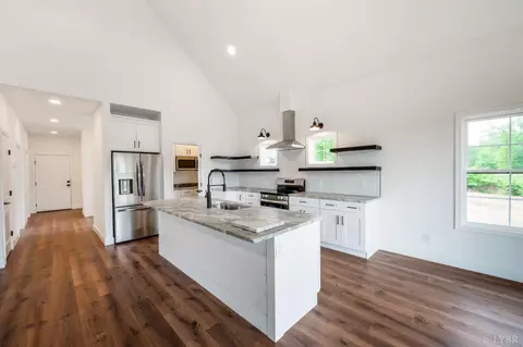 Kitchen - 11286 Leesville Rd, Evington, VA 24550 photo 2 of 6