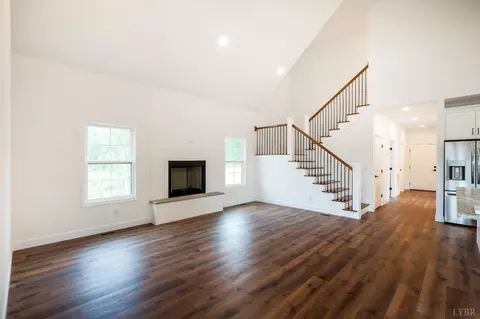 Living - 11286 Leesville Rd, Evington, VA 24550 photo 3 of 5