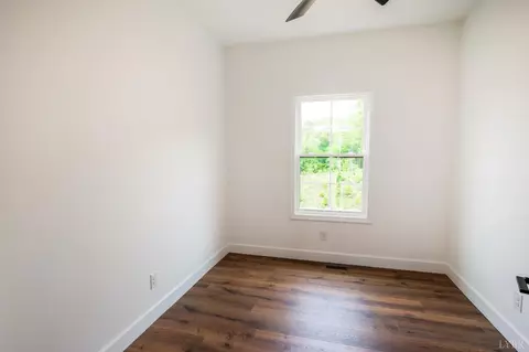 Bedroom - 11286 Leesville Rd, Evington, VA 24550 photo 1 of 8