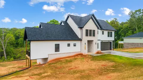Exterior - 11286 Leesville Rd, Evington, VA 24550 photo 7 of 11