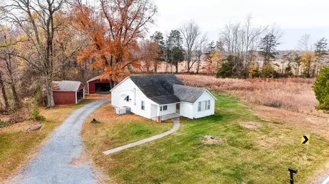 1089 Straightstone Rd, Long Island, VA 24569
