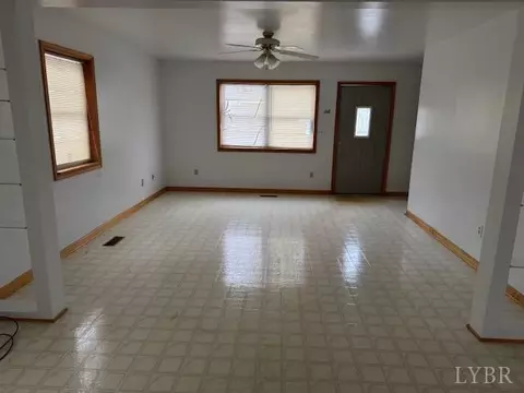 2210 Featherfin Rd, Prospect, VA 23960 photo 4
