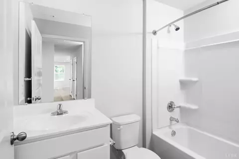 166 Levi Ln, Forest, VA 24551 photo 10