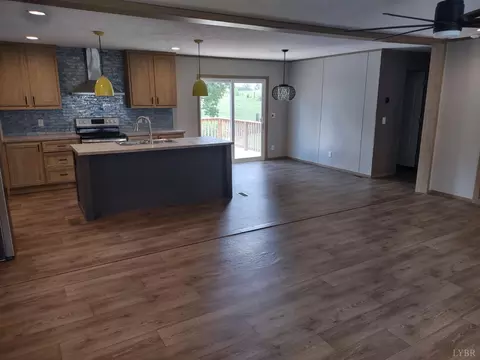 209 Lee Ford Camp Rd, Ridgeway, VA 24148 photo 3