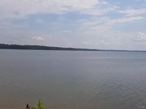 0 Pointe Pl, Clarksville, VA 23927