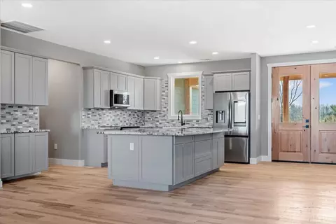 Kitchen - 4615 Everett Rd, Forest, VA 24551 photo 1 of 8