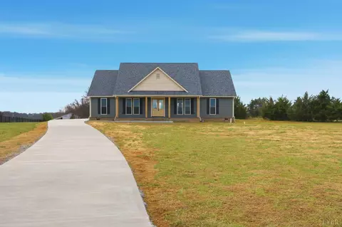 Exterior - 4615 Everett Rd, Forest, VA 24551 photo 11 of 17
