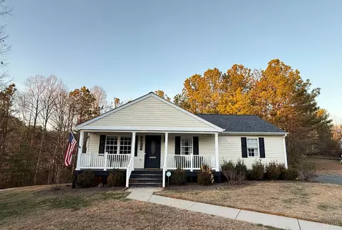 142 Pleasant Ridge Dr, Madison Heights, VA 24572
