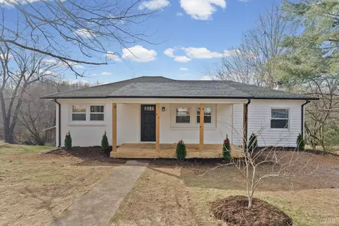 109 Carnell Ln, Lynchburg, VA 24504