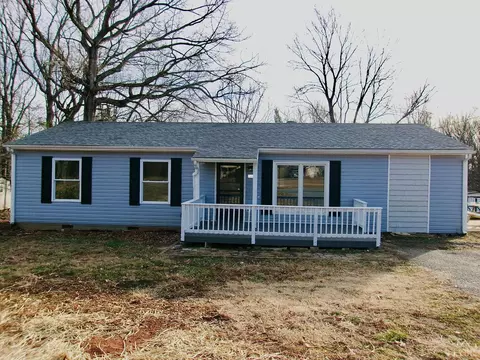 552 Amelon Rd, Madison Heights, VA 24572