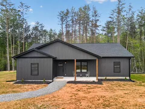 162 Dillon Cabin Rd, Moneta, VA 24121