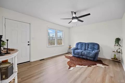 2622 Bethany Rd, Rustburg, VA 24588 photo 3