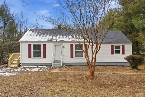 503 Prospect Rd, Hurt, VA 24563