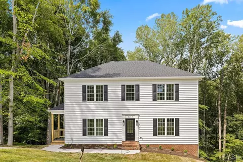 2212 Cambridge Pl, Lynchburg, VA 24503