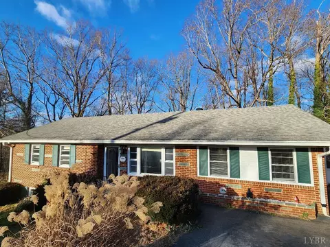 166 Martins Ln, Madison Heights, VA 24572