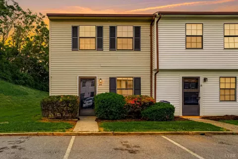 80 Country Place Ln, Lynchburg, VA 24501