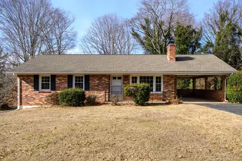 187 Beechwood Dr, Madison Heights, VA 24572