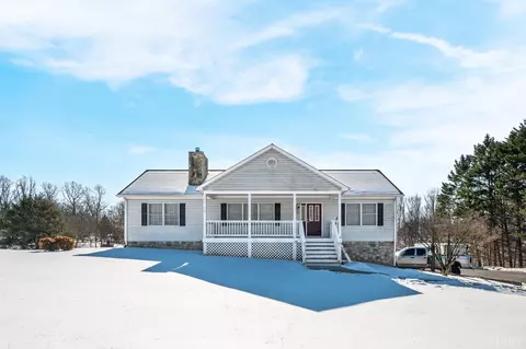 105 New Kent Dr, Goode, VA 24556