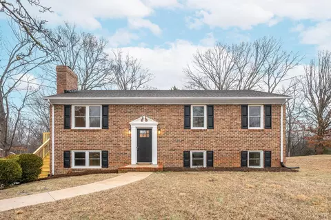 266 Arrowhead Dr, Madison Heights, VA 24572