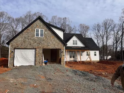 133 Deerfield Dr, Amherst, VA 24521